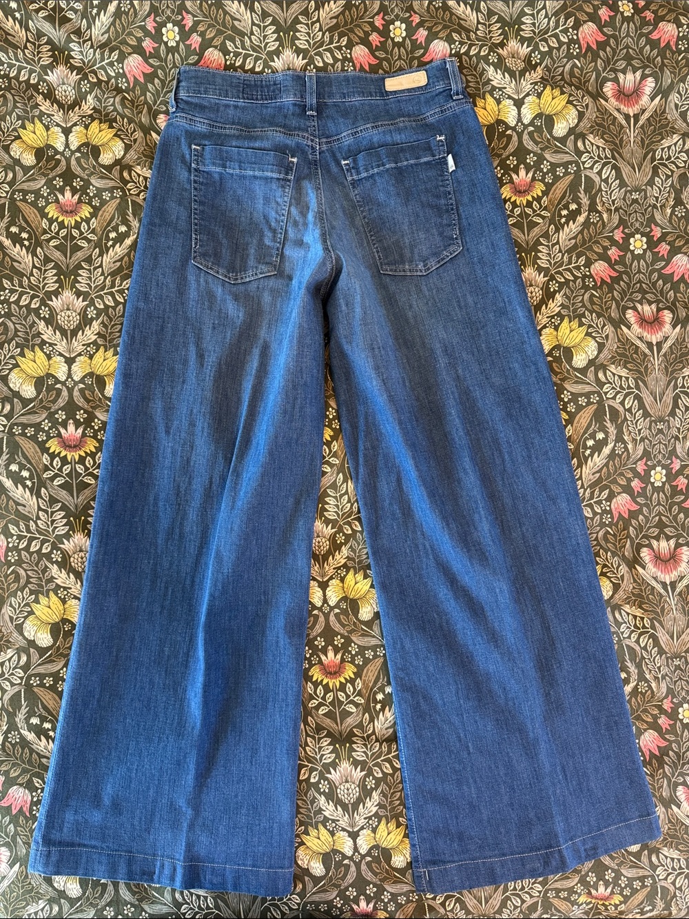 AG Adriano Goldschmied “Stella” Low-slung palazzo Wide-Leg Jeans, 30” inseam - Picture 11 of 14